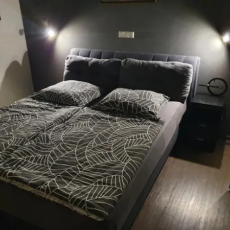 Pansiyon Schlafzimmer, Ruhige Lage In --- Check-in Mit Schluesselkasten *