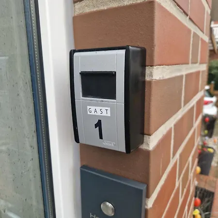 Schlafzimmer, Ruhige Lage In --- Check-in Mit Schluesselkasten *