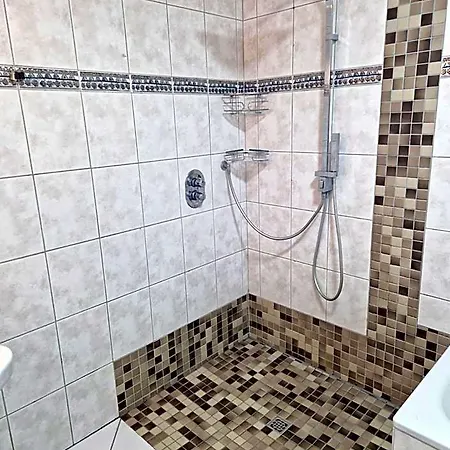 Pansiyon Schlafzimmer, Ruhige Lage In --- Check-in Mit Schluesselkasten *